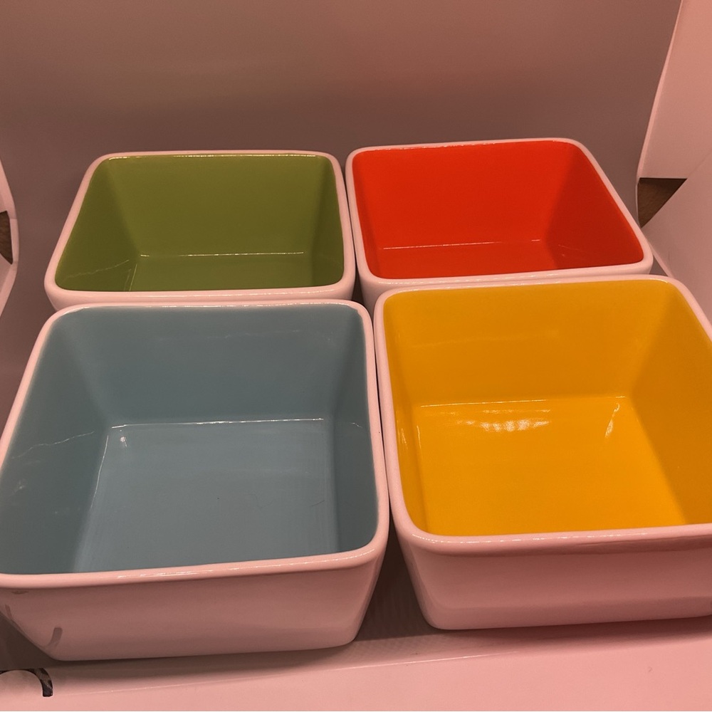 Summertime Over and Back Bowl Set of 4 Orange Yellow Green Blue NWOT
